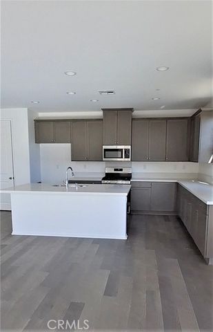 2587 Moonshimmer Street, Hemet, CA 92543