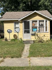 3214 Clairmont Street, Flint, MI 48503