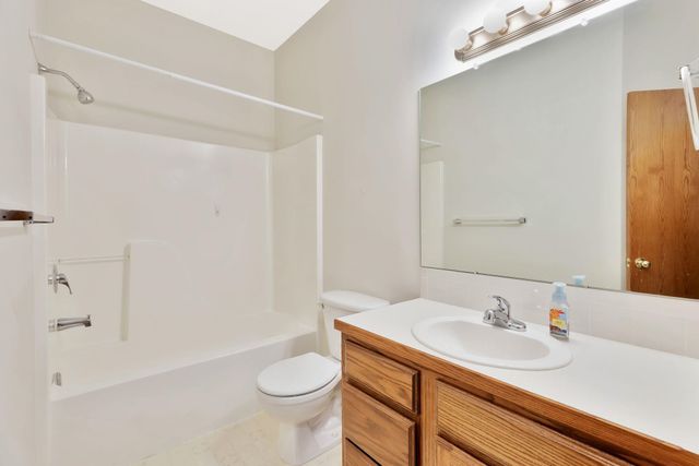 909 N Maize Rd Unit 103, Wichita, KS 67212