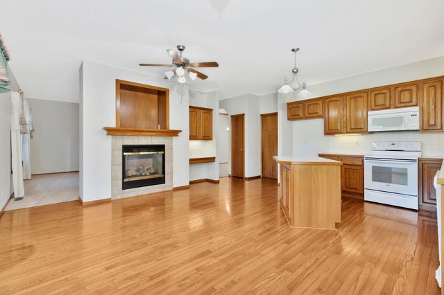 909 N Maize Rd Unit 103, Wichita, KS 67212