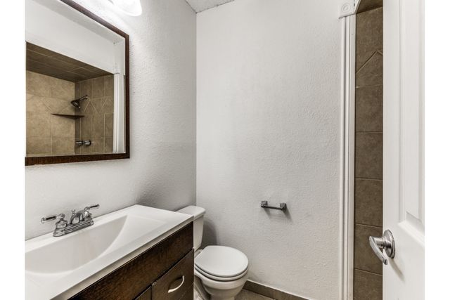 600 Ann Lois Lane, Burleson, TX 76028