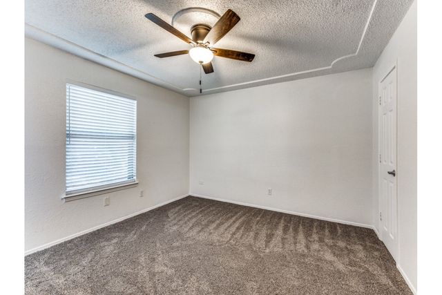 600 Ann Lois Lane, Burleson, TX 76028