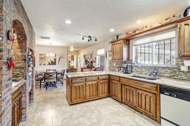 1541 Catron Avenue SE, Albuquerque, NM 87123