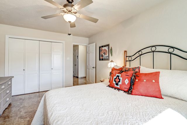 1541 Catron Avenue SE, Albuquerque, NM 87123