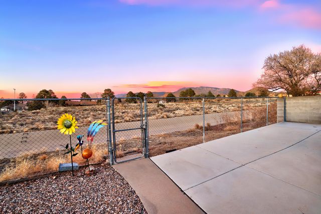 1541 Catron Avenue SE, Albuquerque, NM 87123