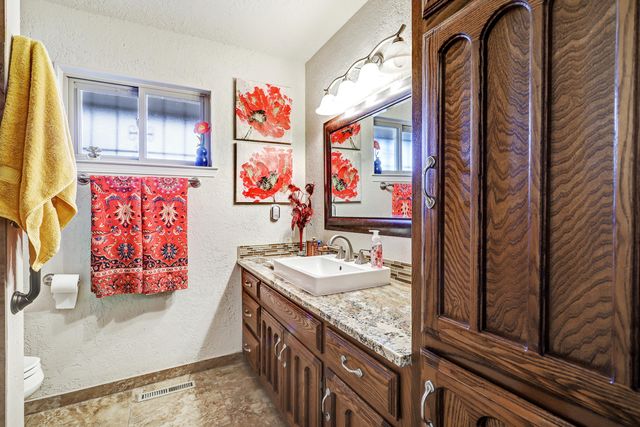 1541 Catron Avenue SE, Albuquerque, NM 87123