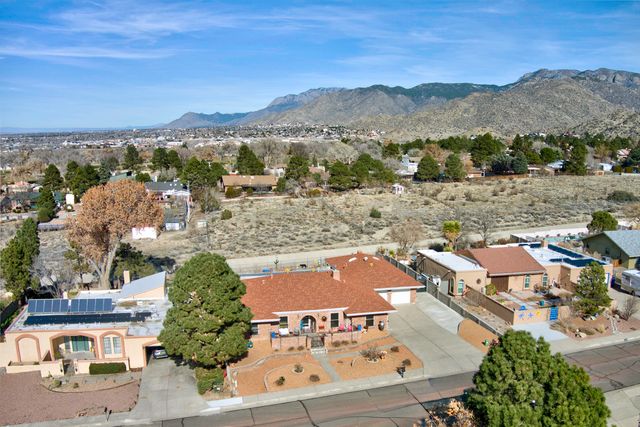 1541 Catron Avenue SE, Albuquerque, NM 87123