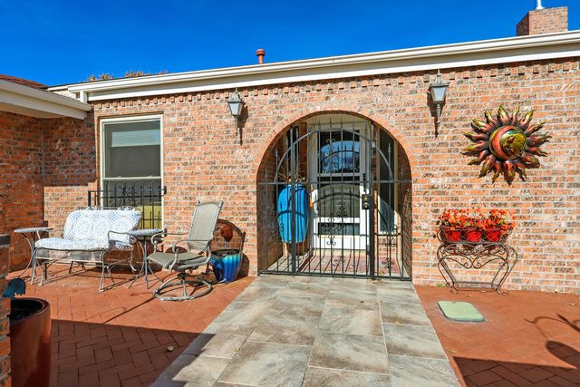 1541 Catron Avenue SE, Albuquerque, NM 87123