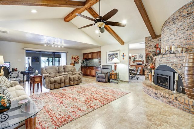 1541 Catron Avenue SE, Albuquerque, NM 87123