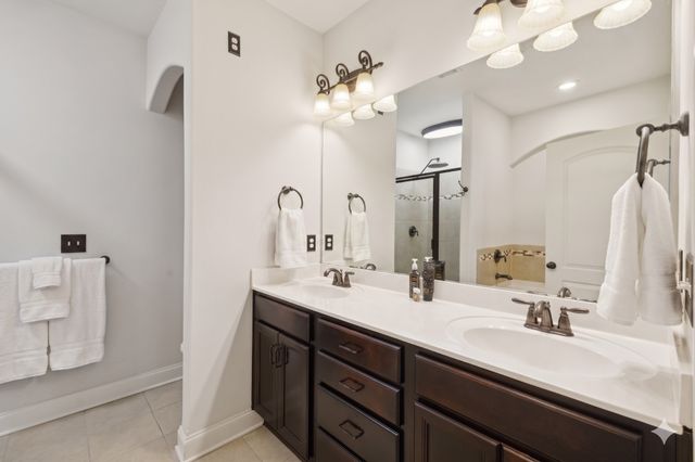 1102 Smokewood Way, Nashville, TN 37221