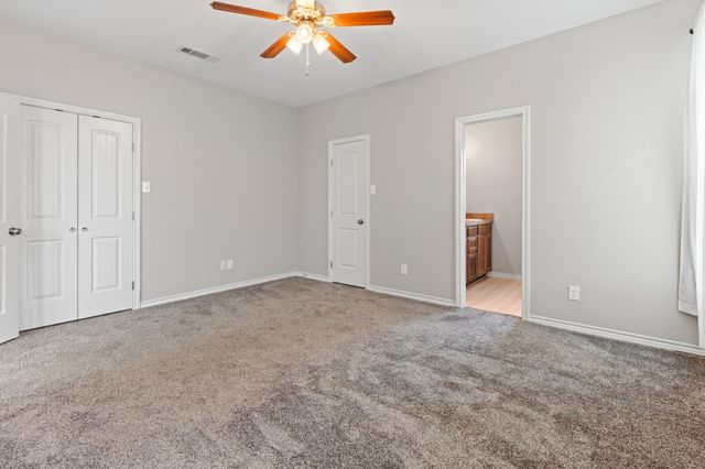 305 S 1st Street, Grandview, TX 76050