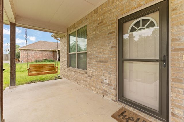 305 S 1st Street, Grandview, TX 76050