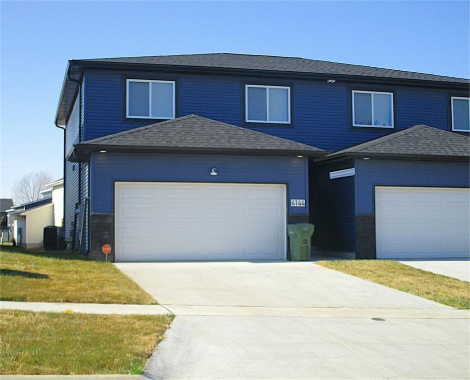 4144 W omaha Avenue, Waterloo, IA 50702