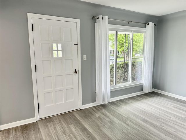 2360 Harvard Road, Berkley, MI 48072