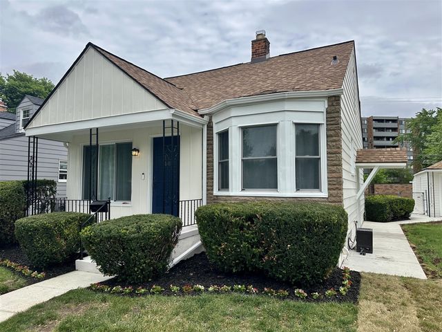 2360 Harvard Road, Berkley, MI 48072