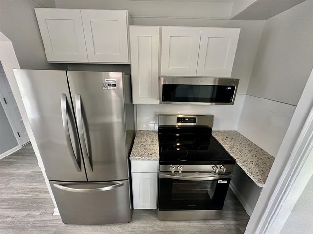 2360 Harvard Road, Berkley, MI 48072