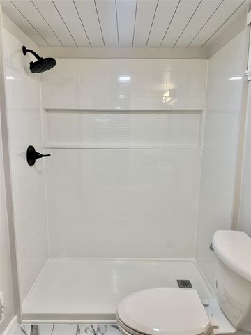 2360 Harvard Road, Berkley, MI 48072