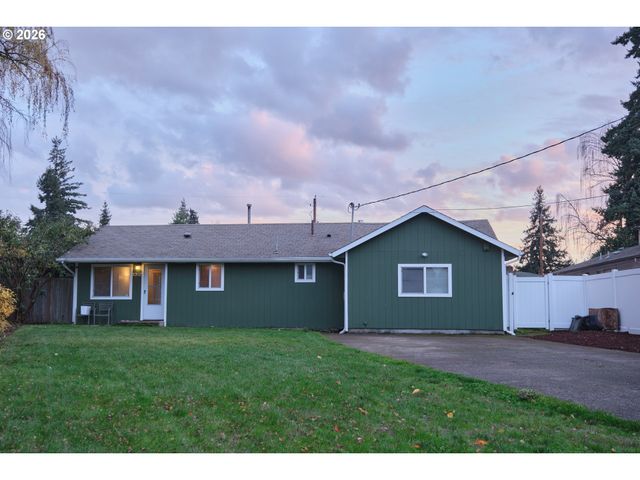 1202 LEO St, Keizer, OR 97303