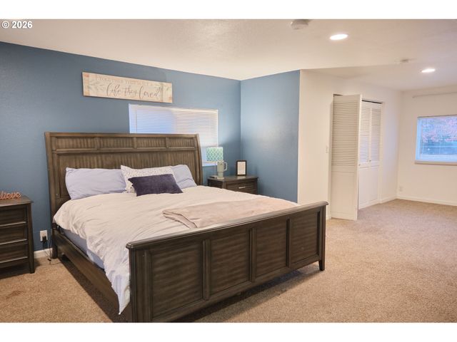 1202 LEO St, Keizer, OR 97303