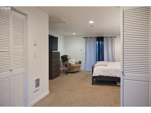 1202 LEO St, Keizer, OR 97303