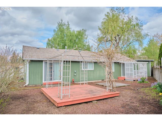 1202 LEO St, Keizer, OR 97303