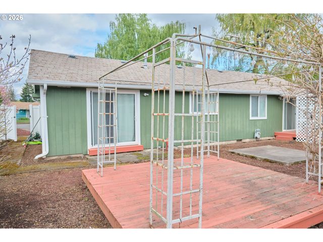 1202 LEO St, Keizer, OR 97303