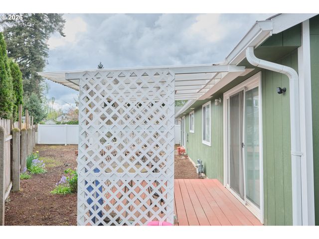 1202 LEO St, Keizer, OR 97303