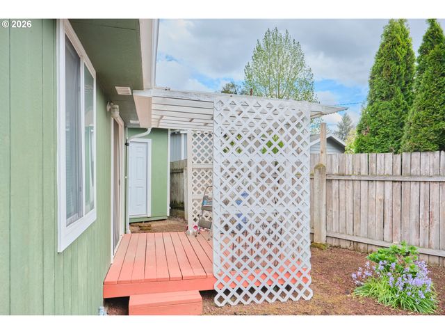 1202 LEO St, Keizer, OR 97303