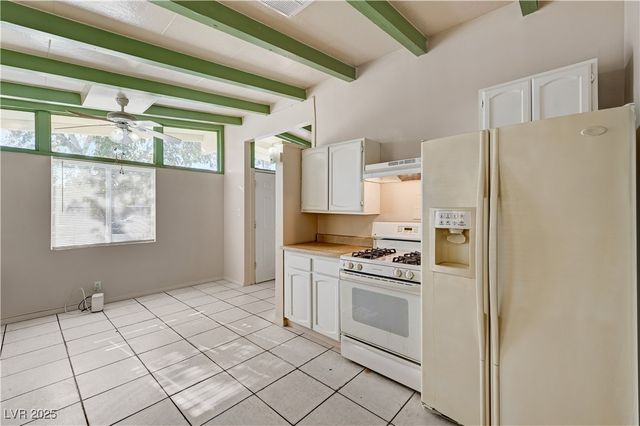 2421 Howard Drive, Las Vegas, NV 89104