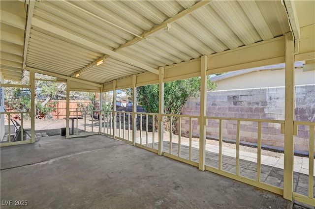 2421 Howard Drive, Las Vegas, NV 89104