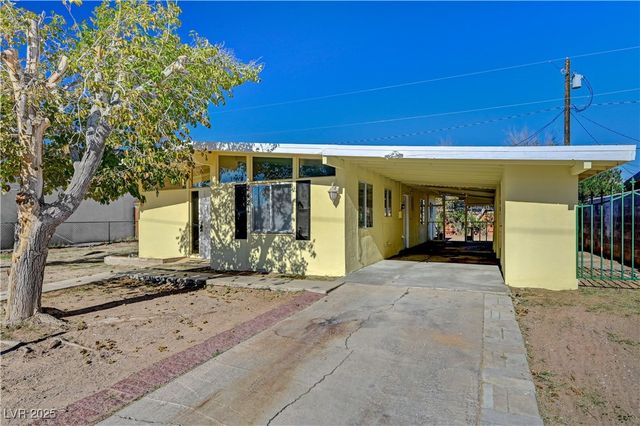 2421 Howard Drive, Las Vegas, NV 89104