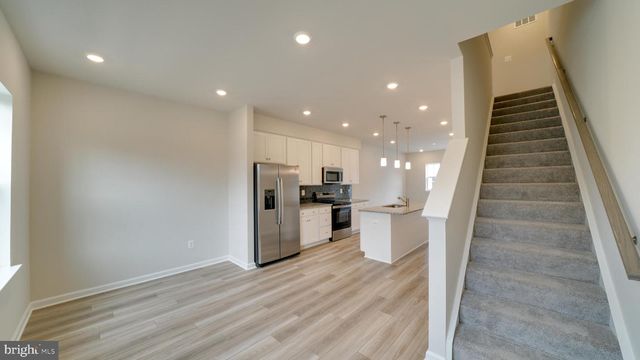 298 WATERCOURSE DR, Ranson, WV 25438