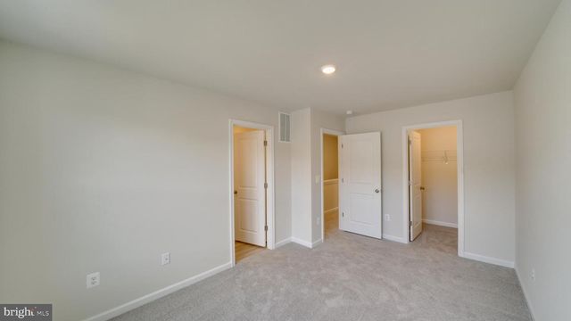 298 WATERCOURSE DR, Ranson, WV 25438