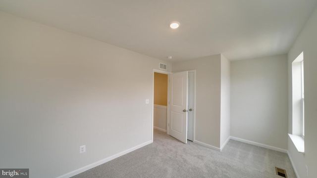 298 WATERCOURSE DR, Ranson, WV 25438