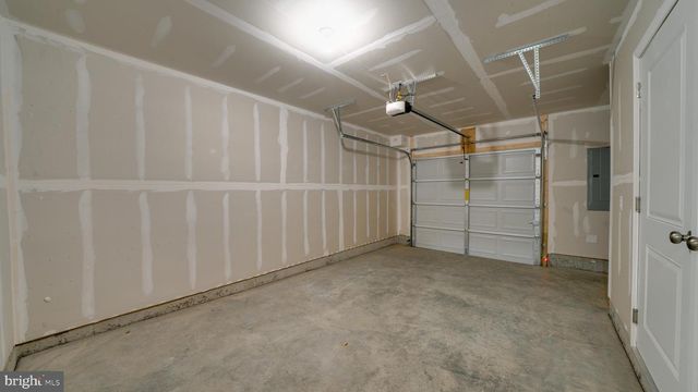 298 WATERCOURSE DR, Ranson, WV 25438