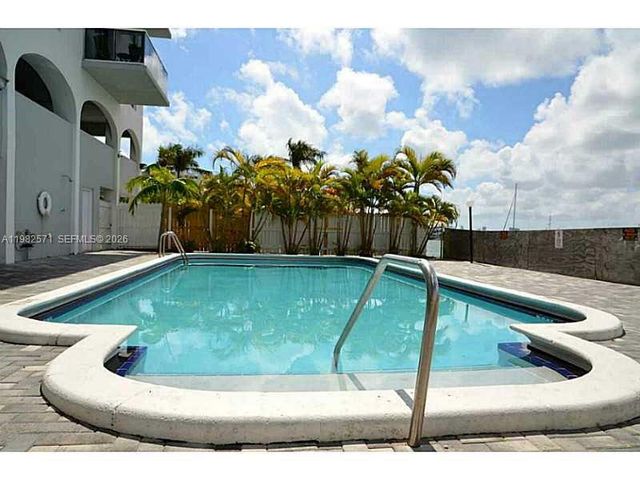 7928 West Dr PH9, North Bay Village, FL 33141