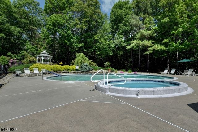 2312 Richmond Rd 312, West Milford Twp., NJ 07480