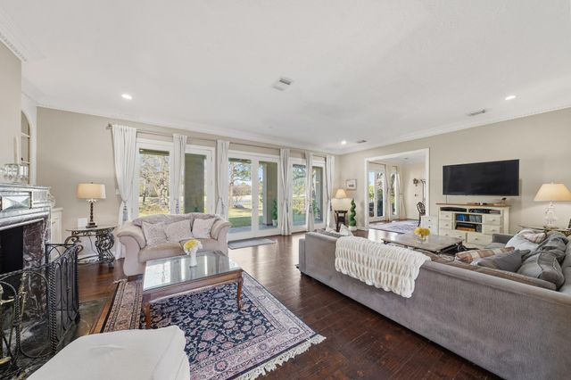 11754 Riverview Drive, Houston, TX 77077