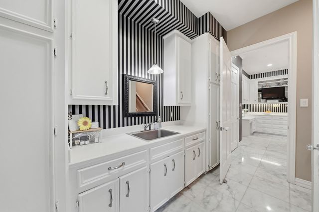 11754 Riverview Drive, Houston, TX 77077