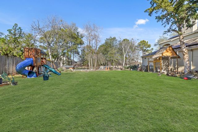 11754 Riverview Drive, Houston, TX 77077