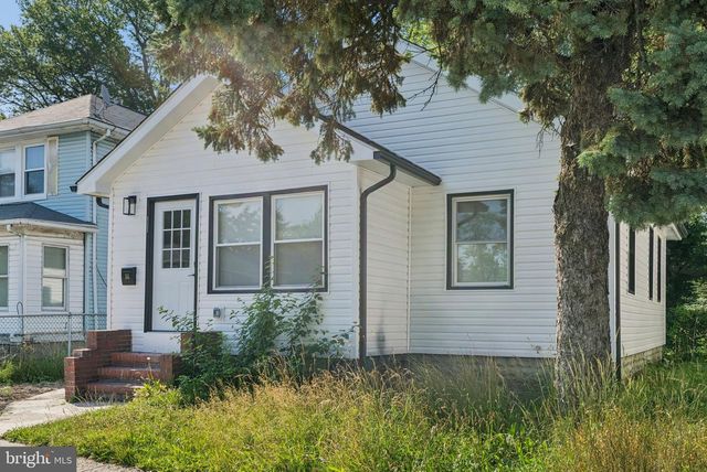 111 OAK ST, Dundalk, MD 21222
