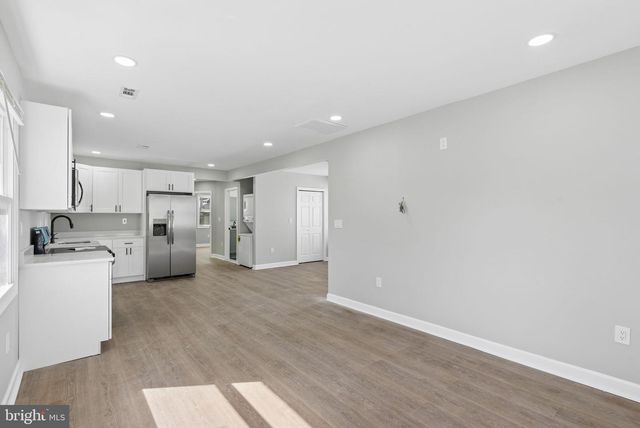 111 OAK ST, Dundalk, MD 21222