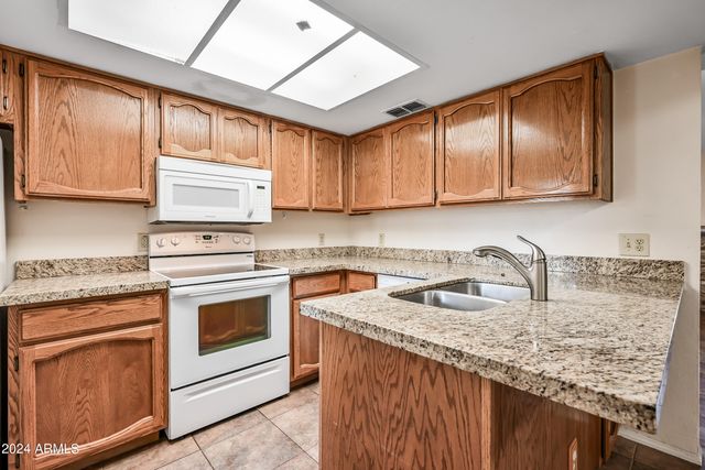 170 E Guadalupe Road Unit 44, Gilbert, AZ 85234