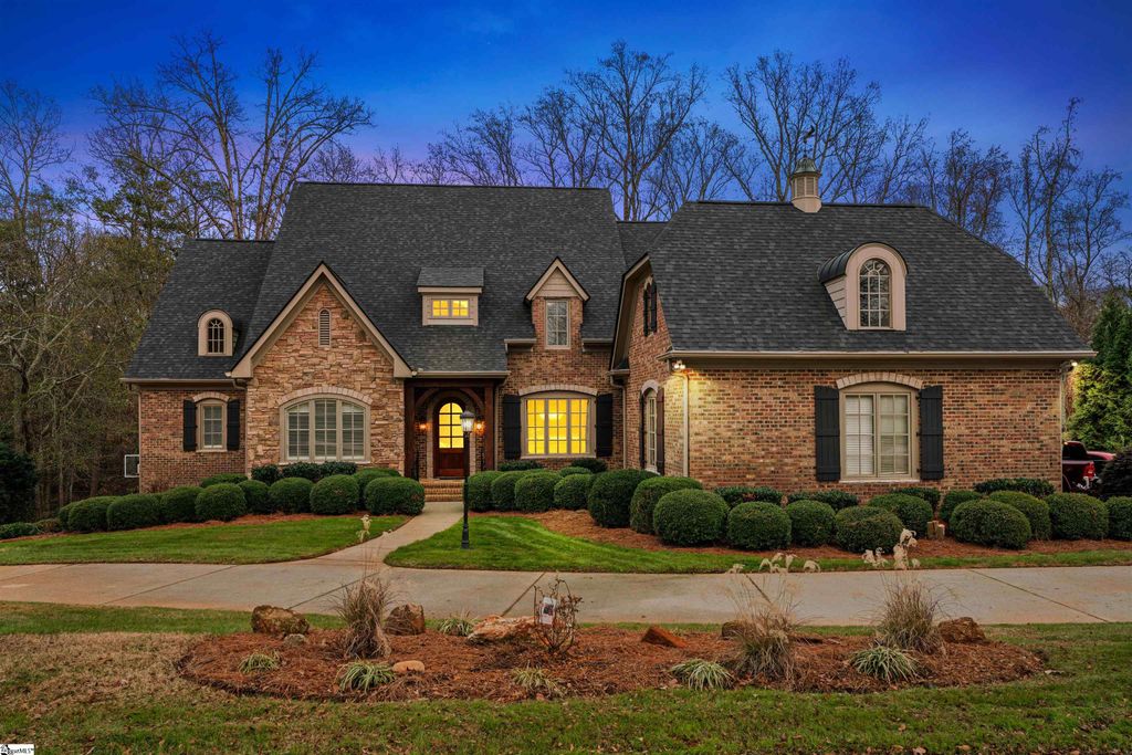 121 Ramsford Lane, Simpsonville, SC 29681