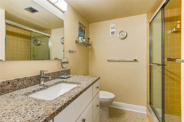601 N MCDONALD STREET 310, Mount Dora, FL 32757