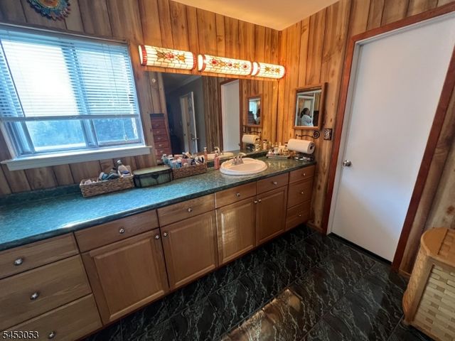 83 Drake Rd, Franklin Twp., NJ 08873