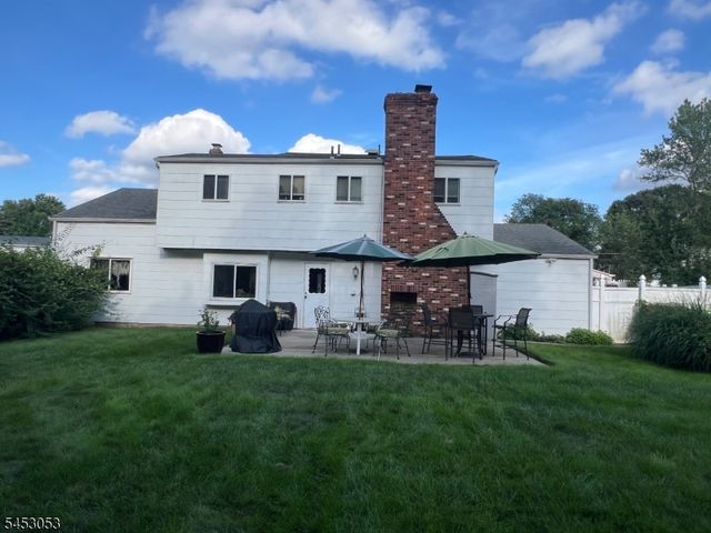 83 Drake Rd, Franklin Twp., NJ 08873