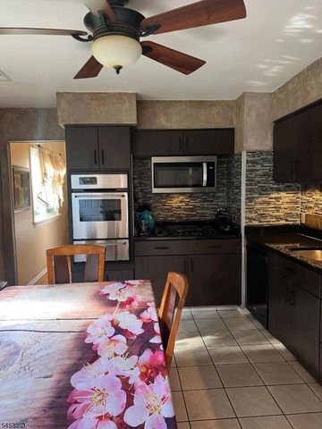 83 Drake Rd, Franklin Twp., NJ 08873