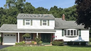 83 Drake Rd, Franklin Twp., NJ 08873
