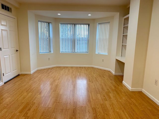 1 Cityview Lane 210, Quincy, MA 02169